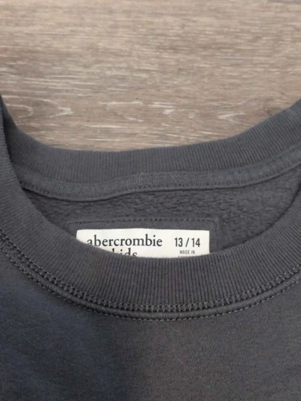 Abercrombie Kids Def Leppard Graphic Sweatshirt Size 13/14
